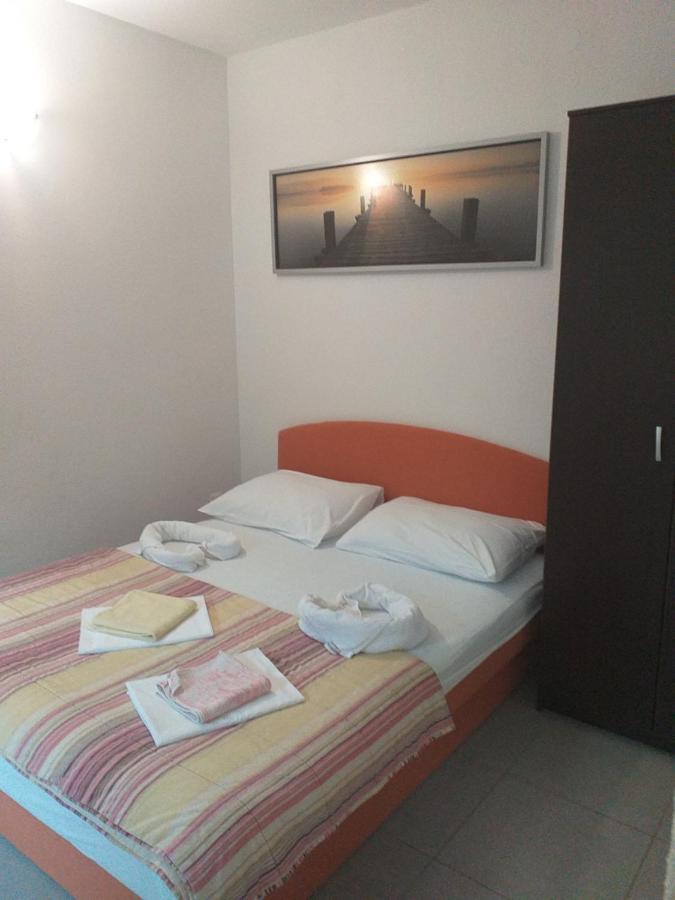 Legin Apartment Zivogosce Luaran gambar