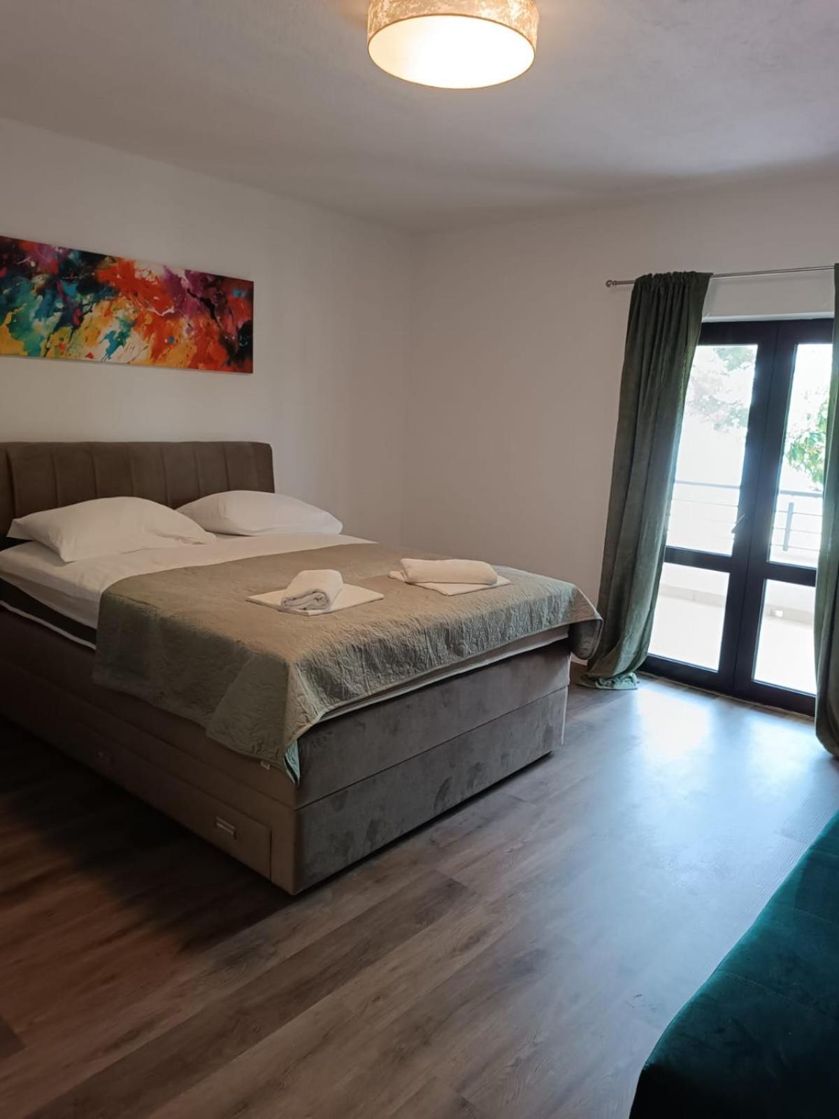 Legin Apartment Zivogosce Luaran gambar